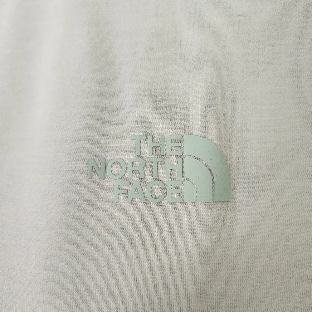 The North Face Women's Light Green Short‎ Sleeve Tee - Picture 2 of 4